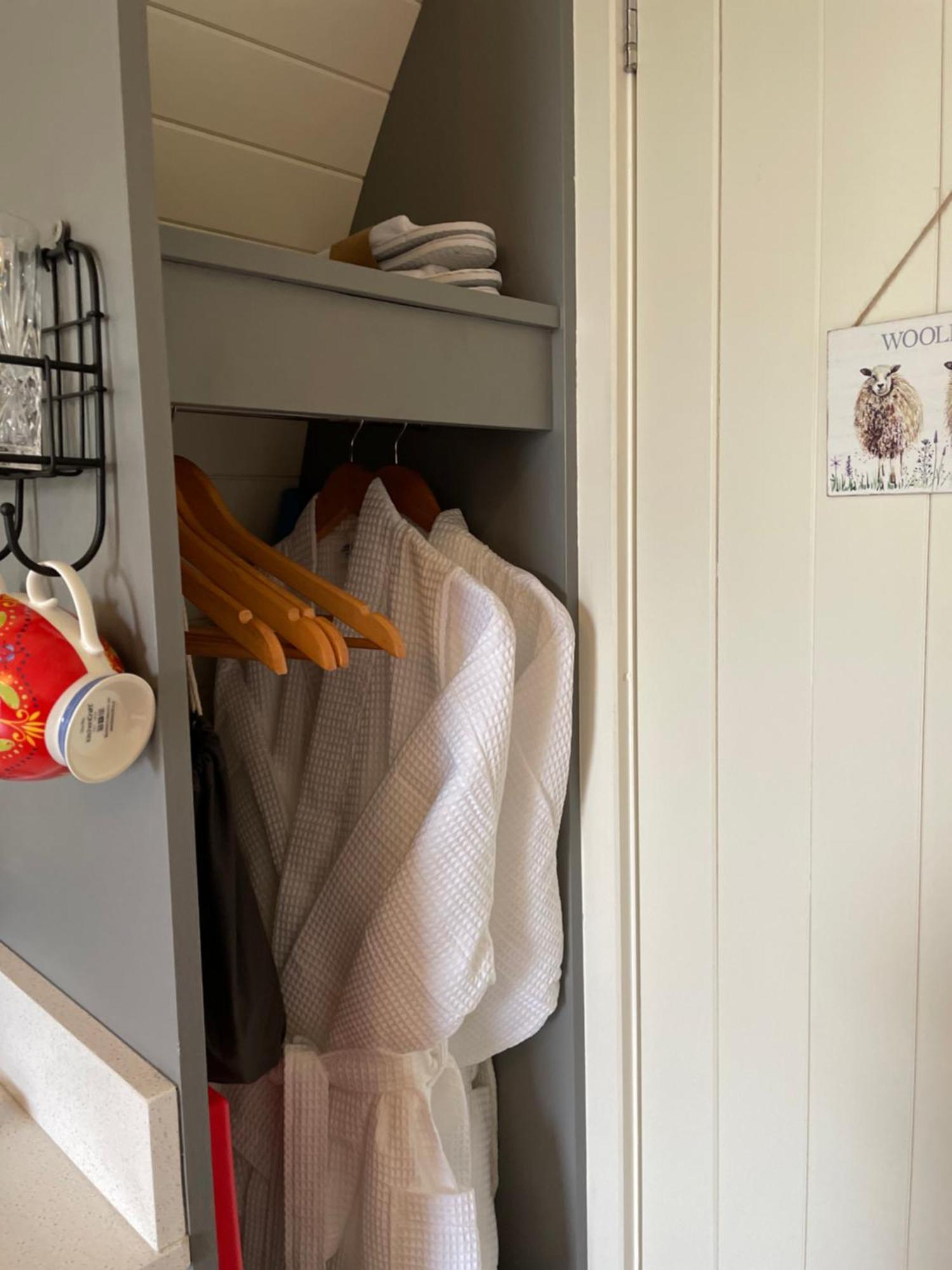 Abbey Farm Luxury Glamping Hotel Rhuddlan Room photo